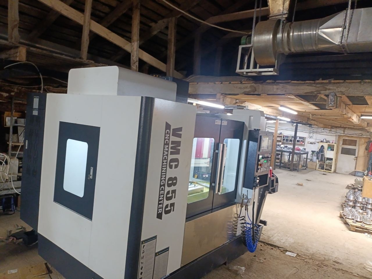 Вертикальный обрабатывающий центр VMC 855 CNC - отгружен и готов к работе