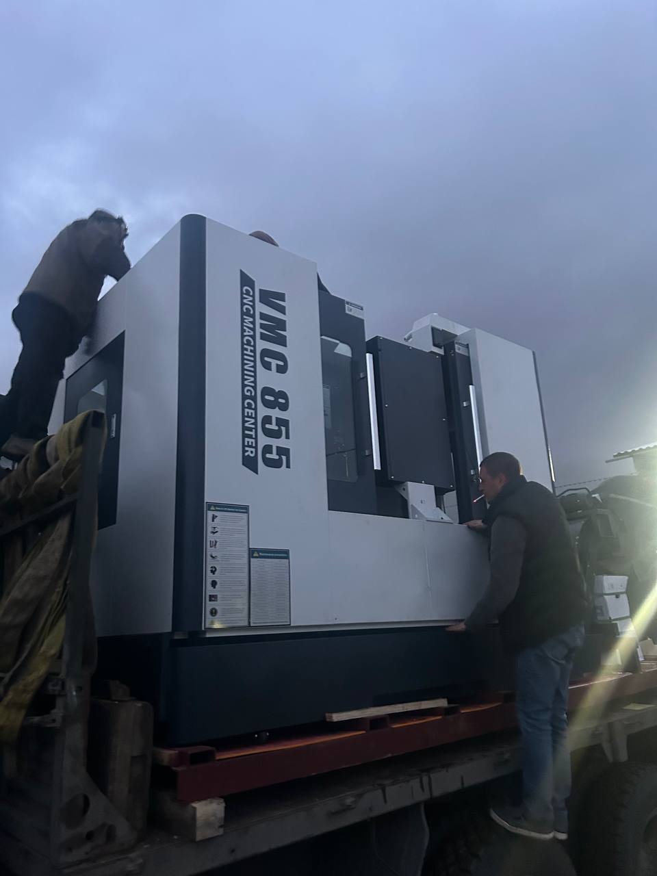 Вертикальный обрабатывающий центр VMC 855 CNC - отгружен и готов к работе